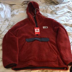 New with Tags Mens Large North Face Fleece Hoodie